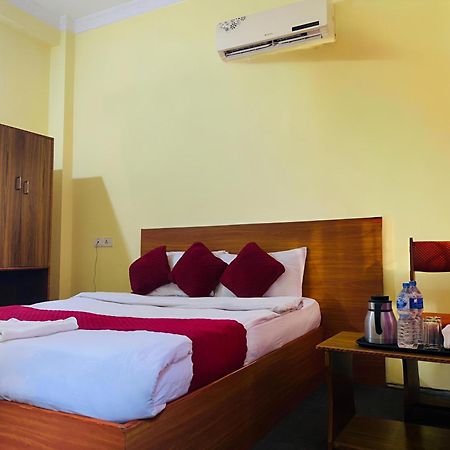 Hotel Daisy Park Siddharthanagar Exterior photo