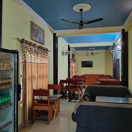 Hotel Daisy Park Siddharthanagar Exterior photo