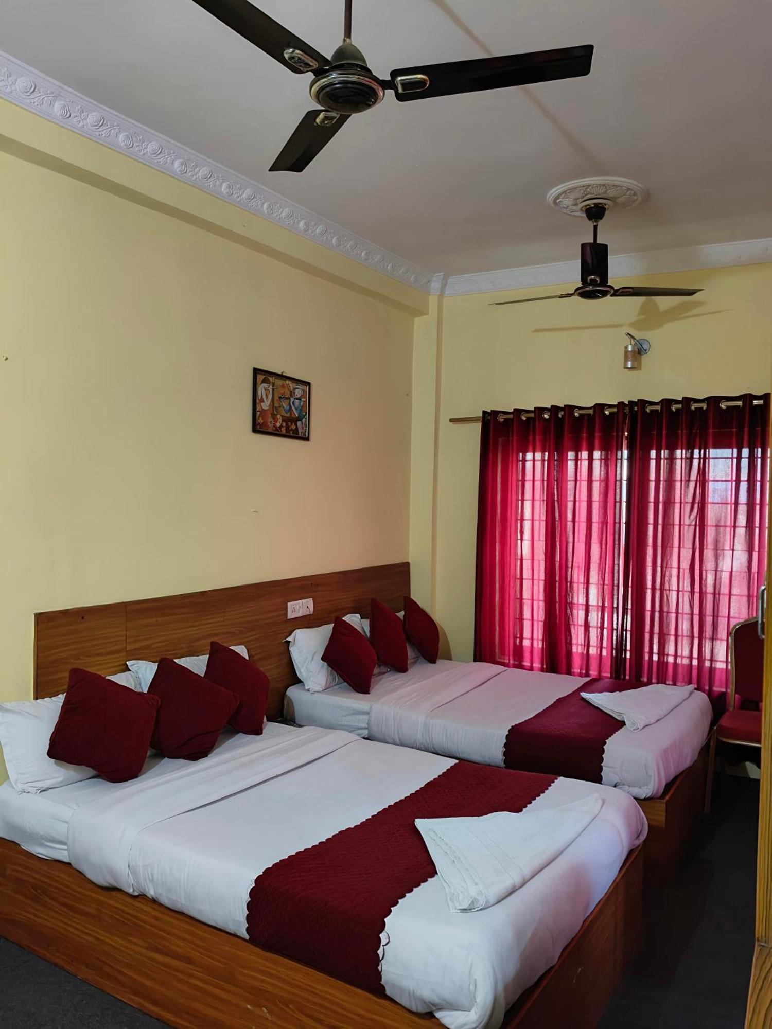 Hotel Daisy Park Siddharthanagar Exterior photo